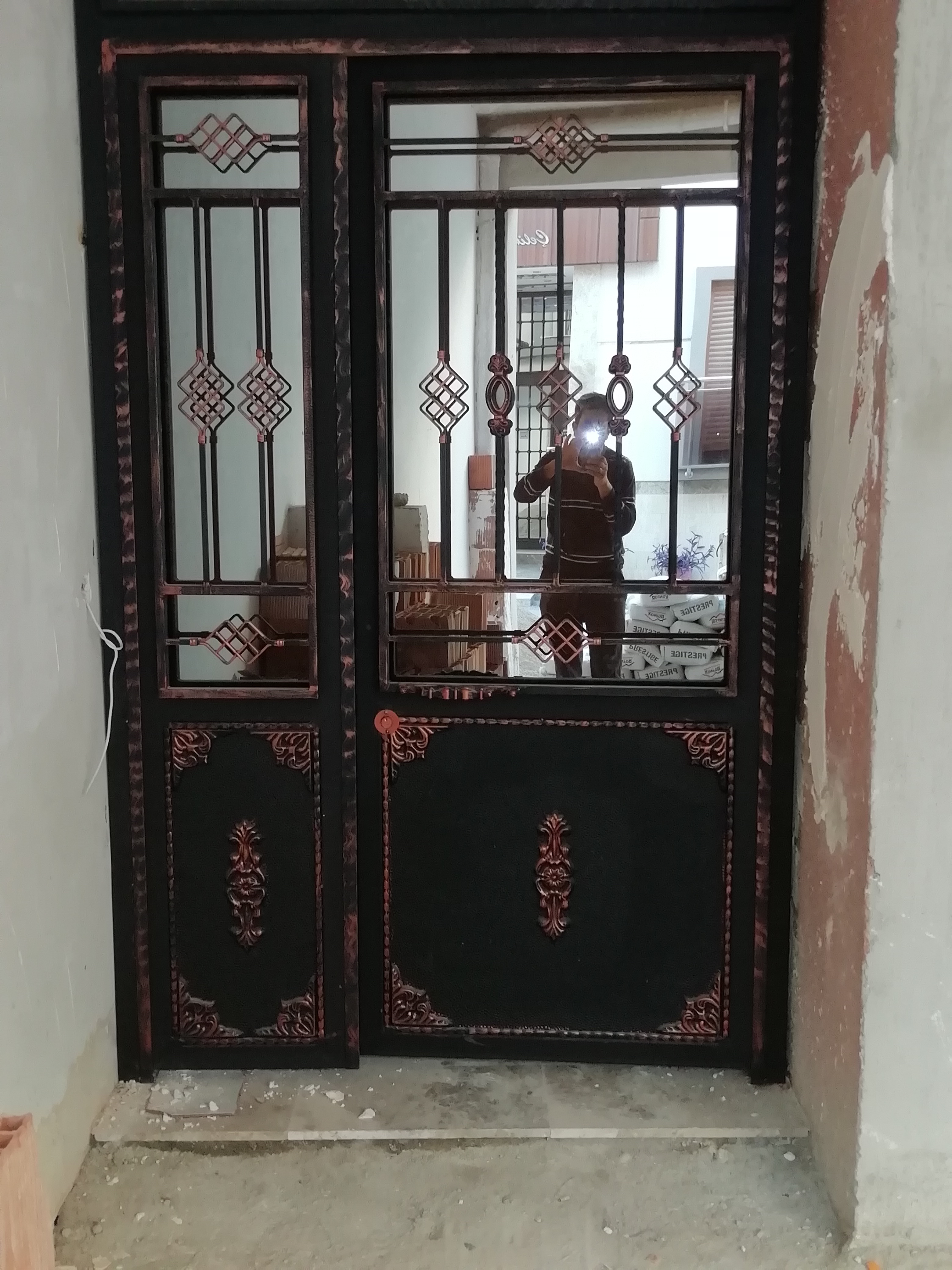 Apartman Kapısı - Apartman Kapisi 24